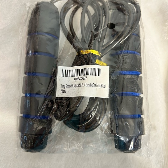 Black and Blue Jump Rope - Picture 4 of 6